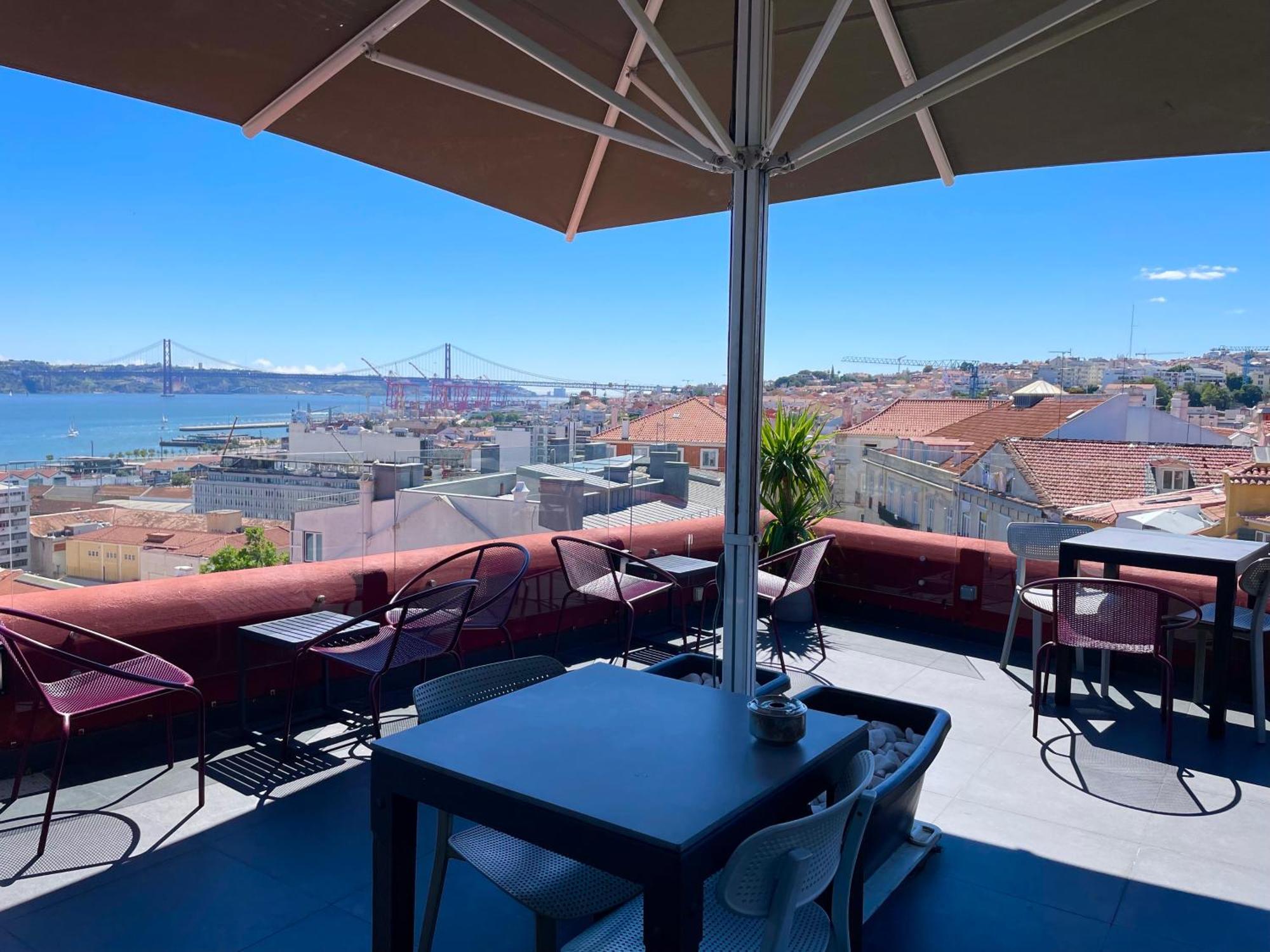 Monte Belvedere Hotel By Shiadu Lisbon Exterior photo
